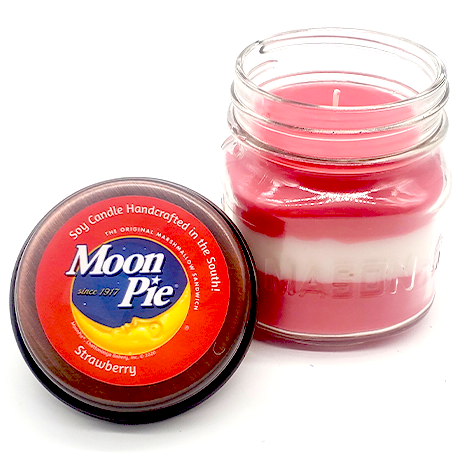 MoonPie Strawberry 8 oz Candle